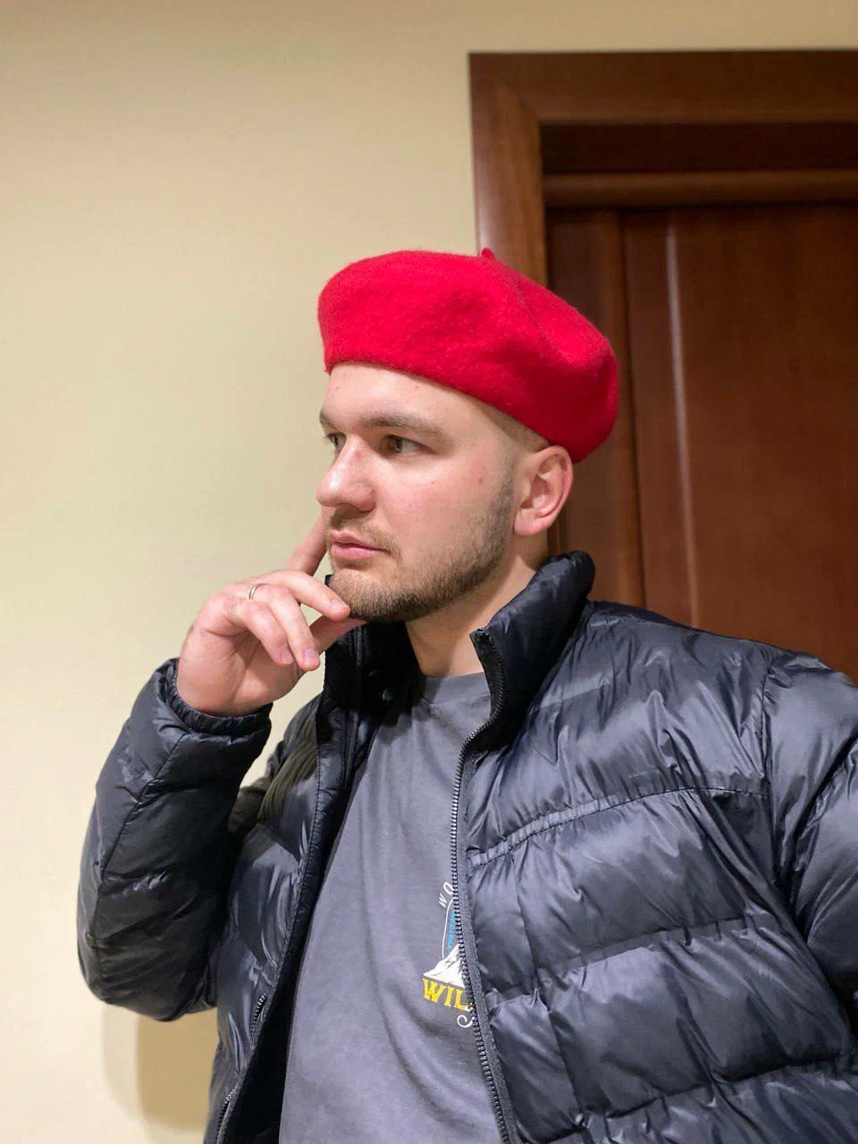Джастин с современной стрижкой